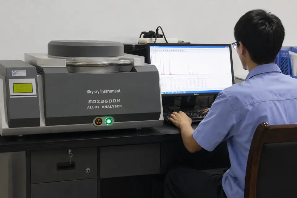 Material composition analysis