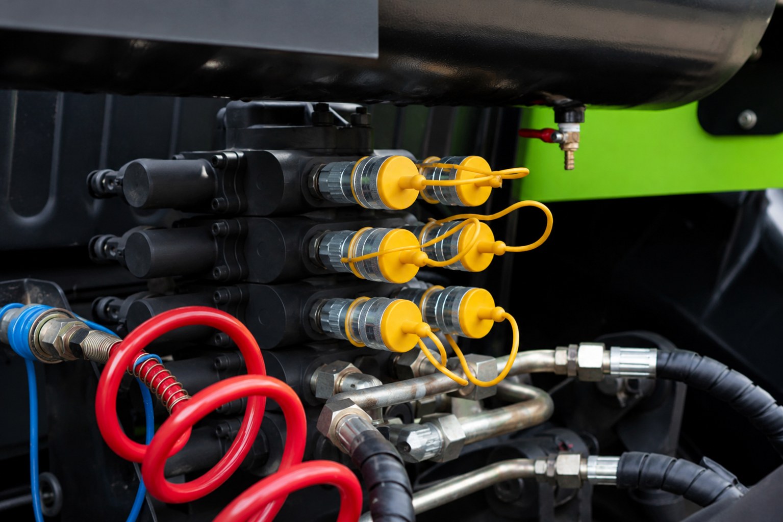 Agricultural machinery hydraulic connection application